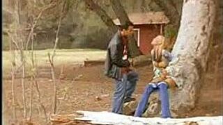 BlowJob in Public Park - Sexy Blonde porn video