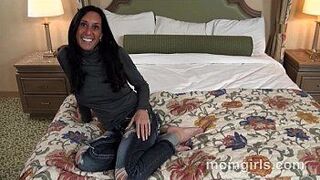 Tanned sexy milf sucking cock and taking it from behind porn video